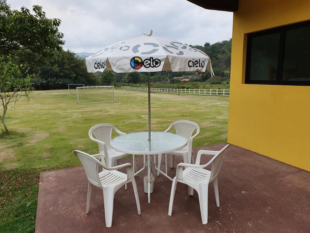 Espaco Casa Na Rocha São José dos Campos Exteriör bild